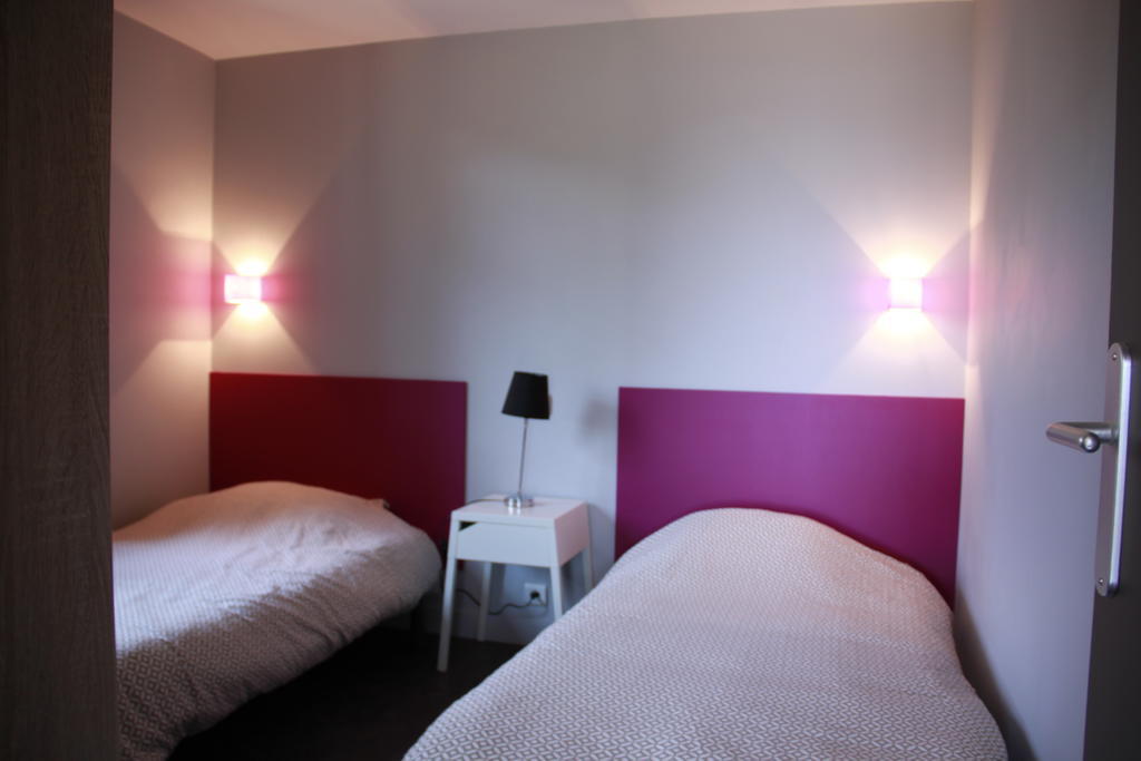 Gite La Cerise Qui Rit La Cresse Exterior photo